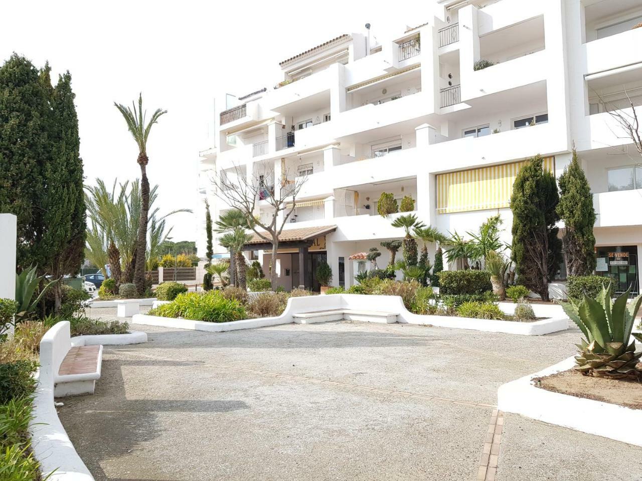Apartamento Royal Marine Deluxe 罗萨斯 外观 照片